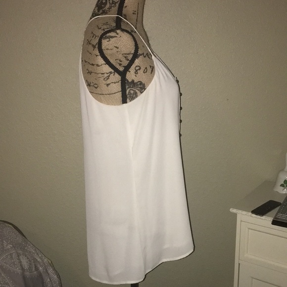 White tank top sz.Med - Picture 2 of 3